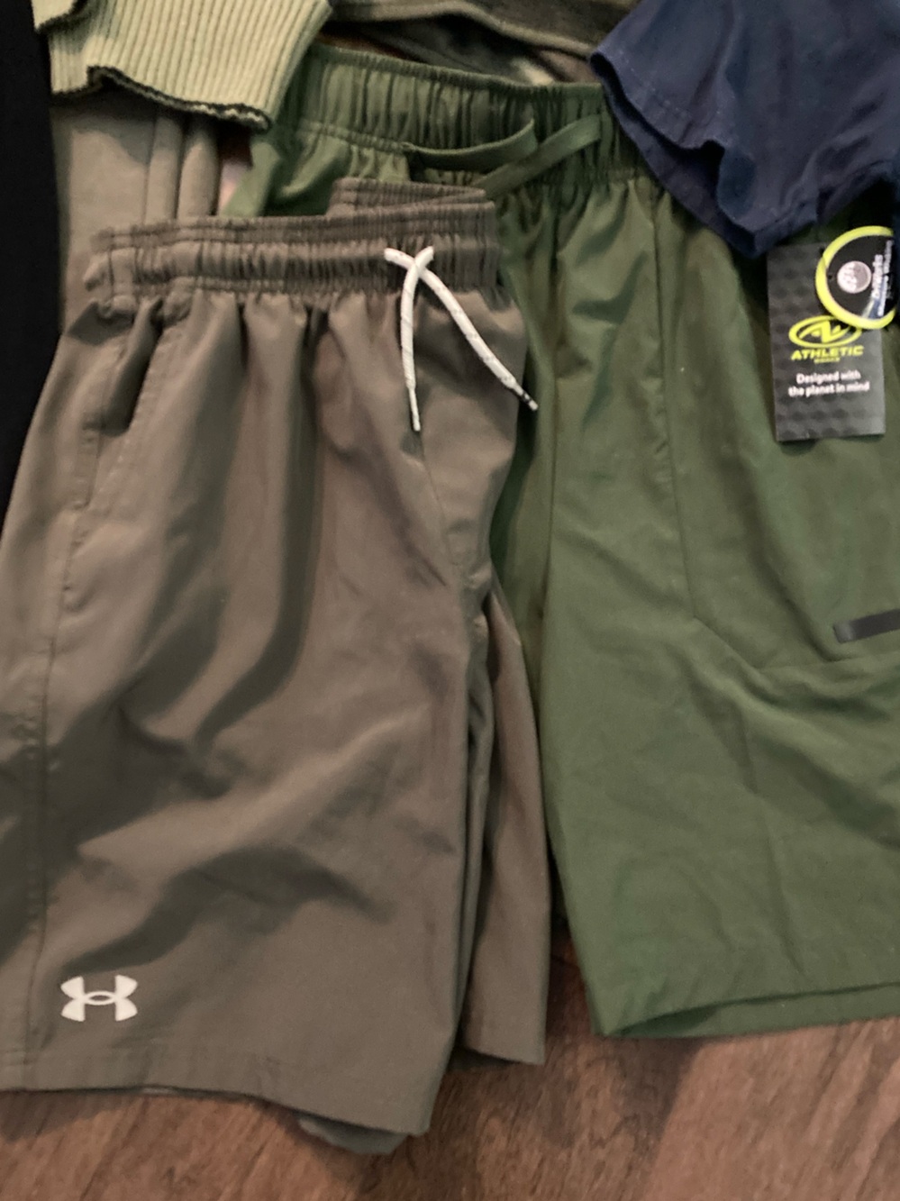 Boys Bundle School Tee Joggers Shorts Under Armour American Eagle Green Size 14 - Picture 7 of 15